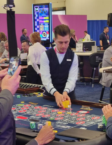 US_dealer_championship_ale_G2E