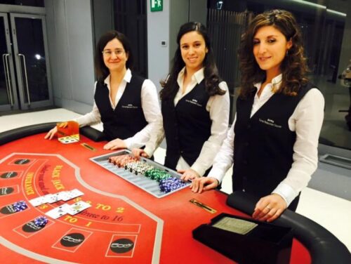 croupier_dealer_managers_casino_staff