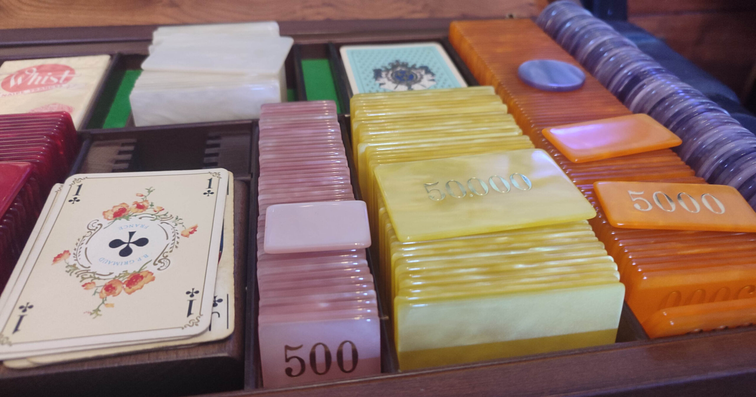 vintage_casino_set